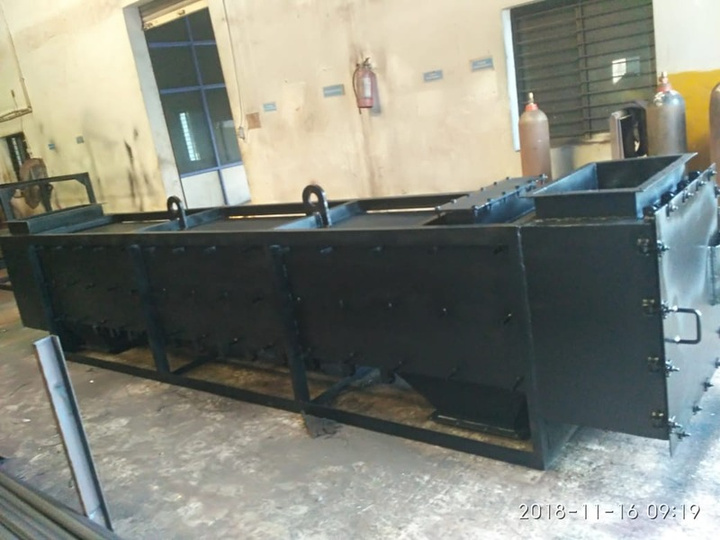 Heavy structural hopper and grate assembly fabrication